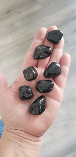 Black Onyx Tumbled Stones