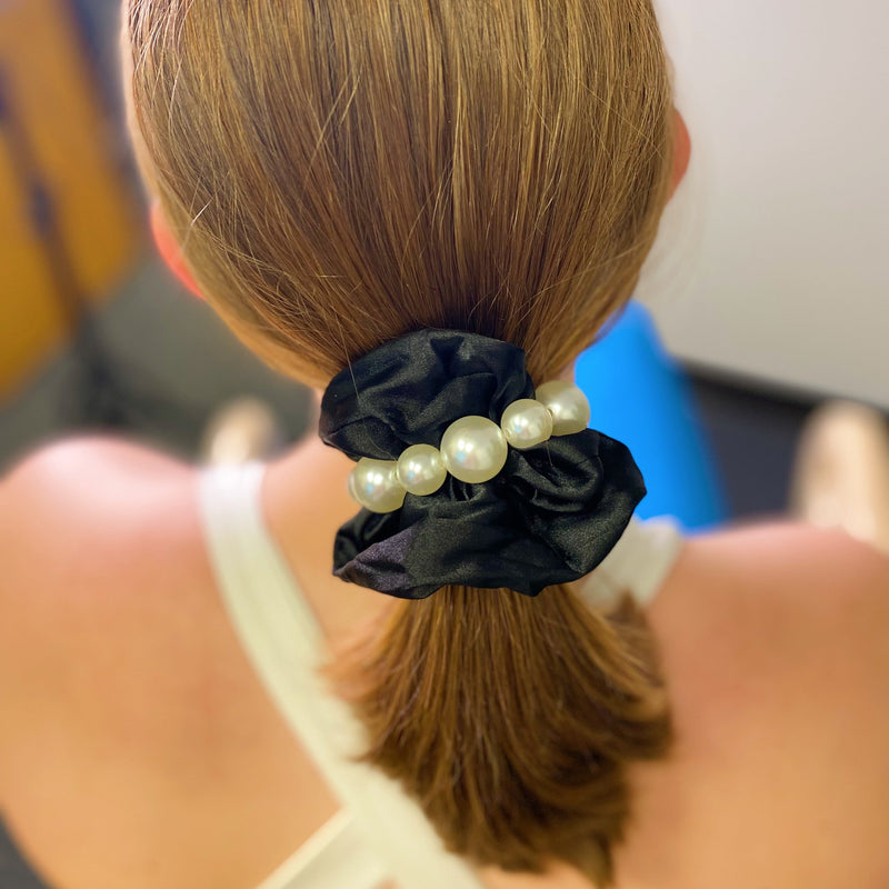 Pearl & Satin Scrunchie Set