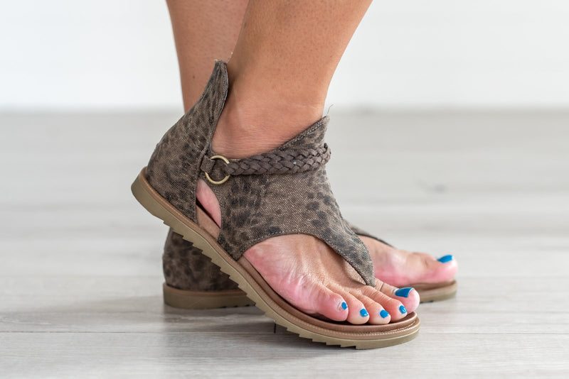 Sariah Leopard Print Sandals- Taupe
