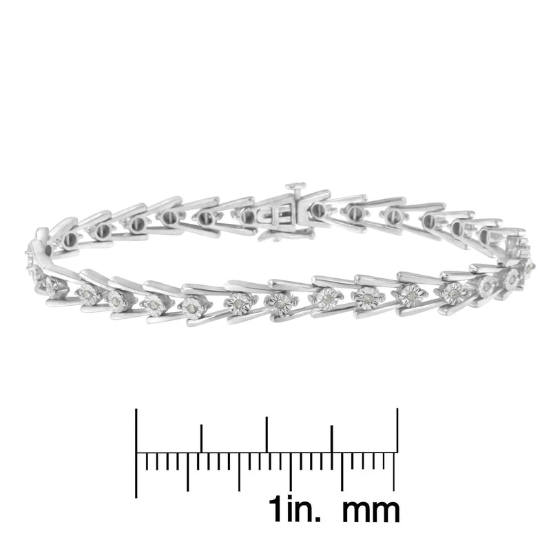 .925 Sterling Silver 1/4 Cttw Miracle Set Diamond Sleek and Open "V"Bracelet (I-J Color, I3 Clarity) -7.5"