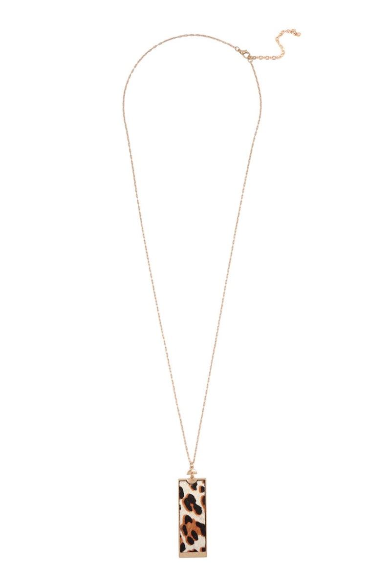 B4n2416 - Rectangle Shape Leather Pendant Necklace