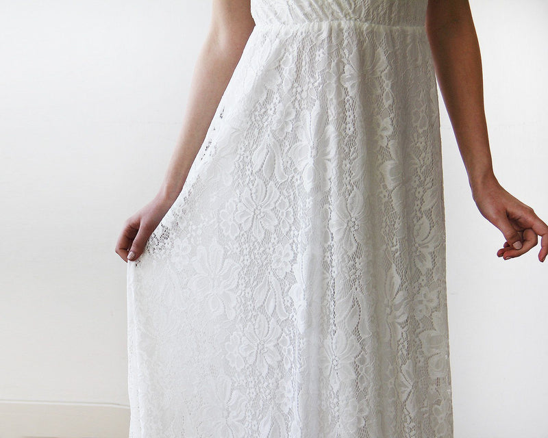 Sleeveless Ivory Lace Wedding Gown 1150