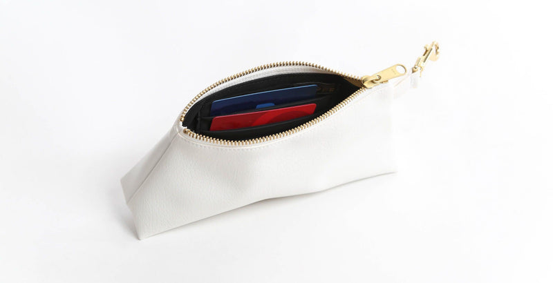 Frost White SIGNATURE IT BAG • Pouch