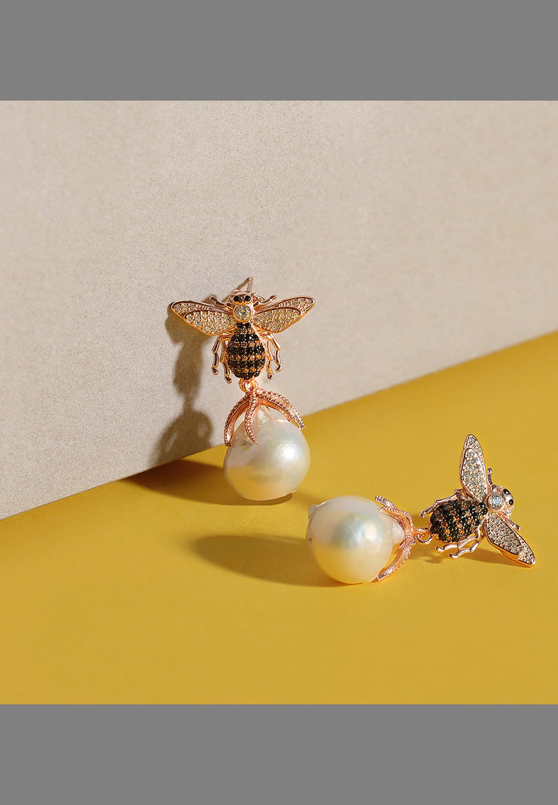 Baroque Pearl Honey Bee Drop Earring Gold