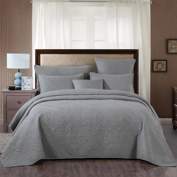 DaDa Bedding Elegant Floral Grey Diamond Pattern Quilted Coverlet Bedspread Set (JHW855)