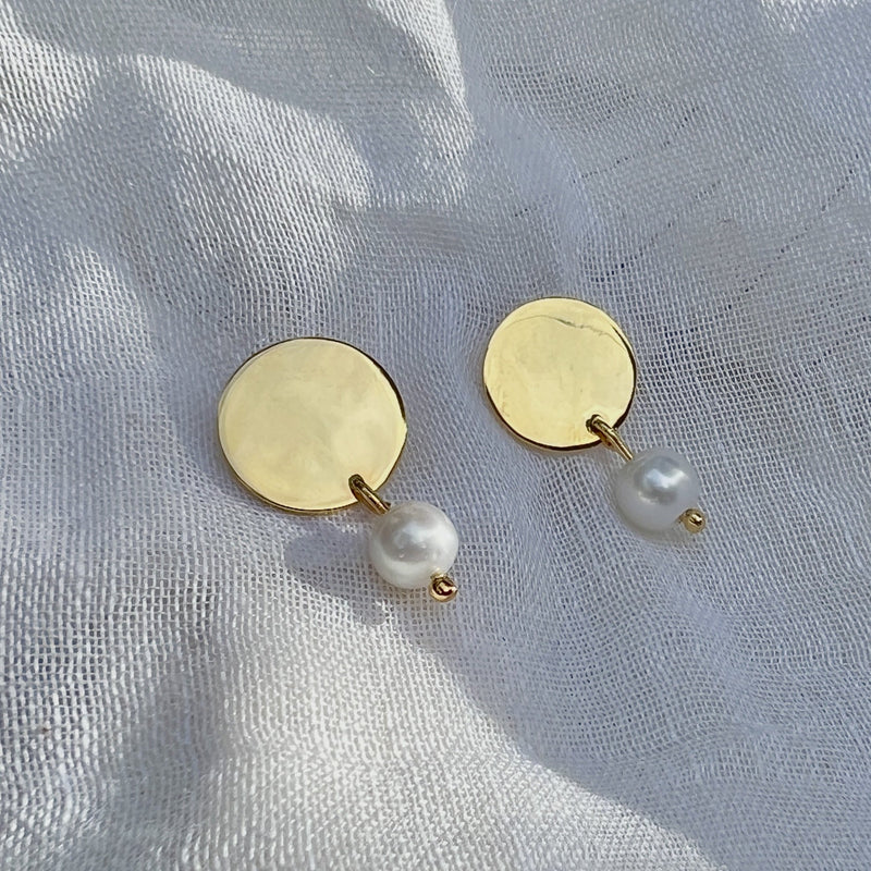 Freshwater Pearl Disc Earrings