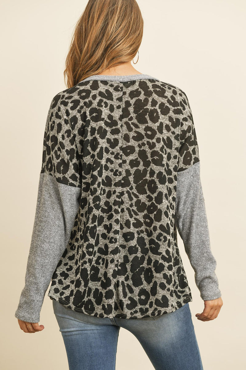 Hacci Brushed Contrast Sleeves Boat Neck Leopard Top