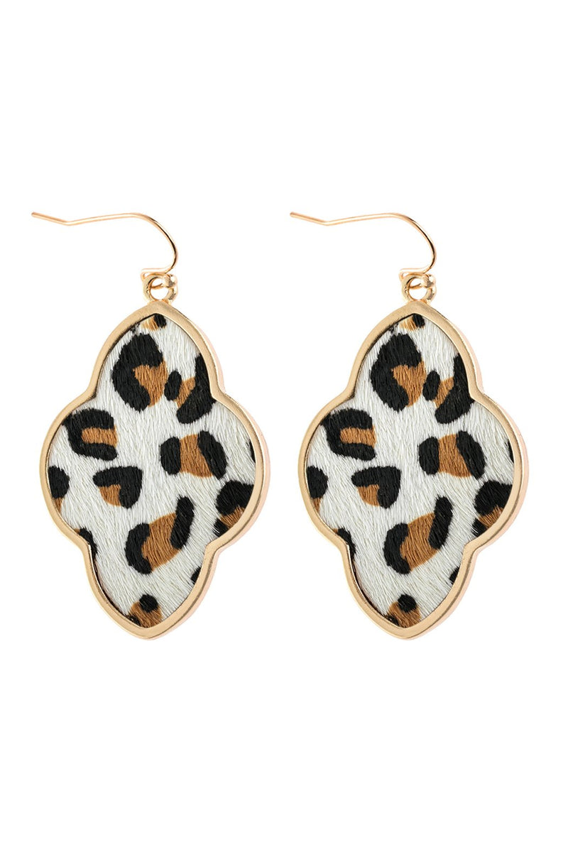 Hde2590 - Quatrefoil Faceted Leopard Drop Earrings