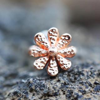 Rose Gold Plated Daisy Flower Cartilage Earring