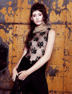 Rose lace top with Knitted gold collar