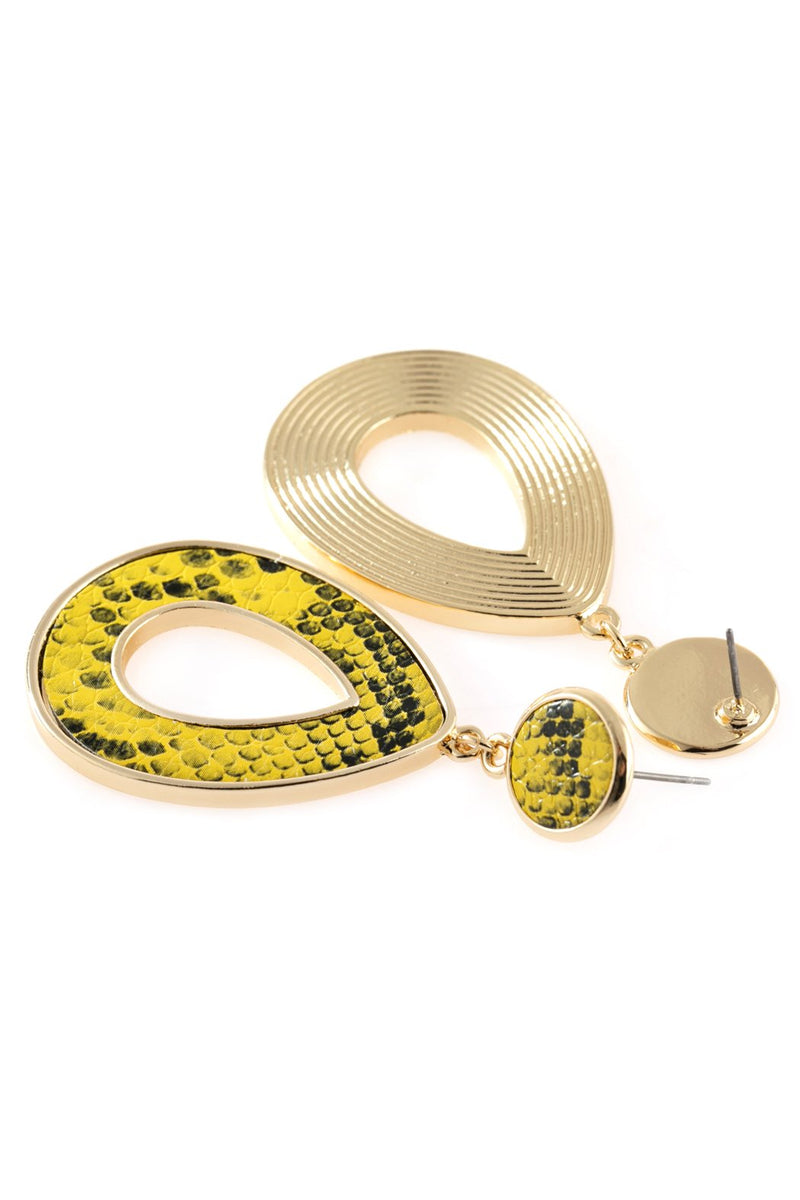 Hde2592 - Linked Pear-Shape Snake Skin Printed Dangle Post Earrings