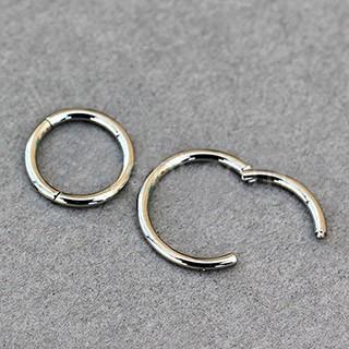 Titanium Seamless Clicker Ring