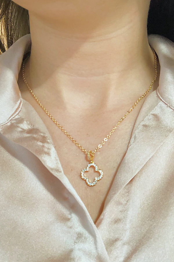 Open & Studded Clover Necklace
