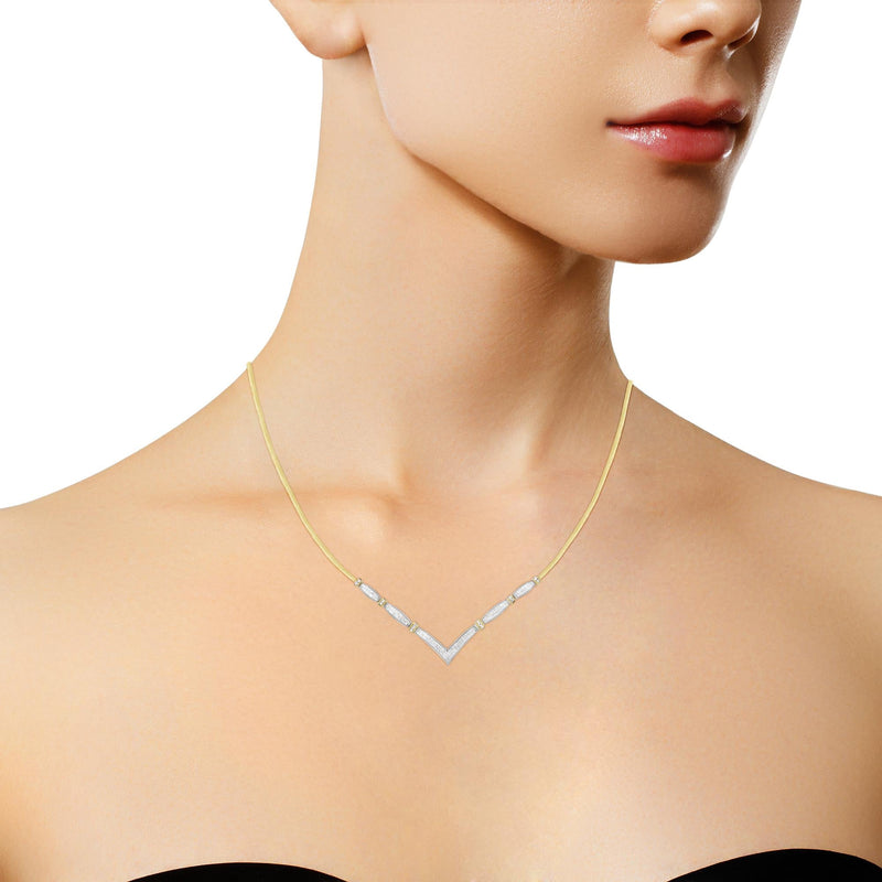 14K Yellow and White Gold 3.00 Cttw Round and Princess Cut Diamond "V" Shape Statement Necklace (H-I Color, SI2-I1 Clari